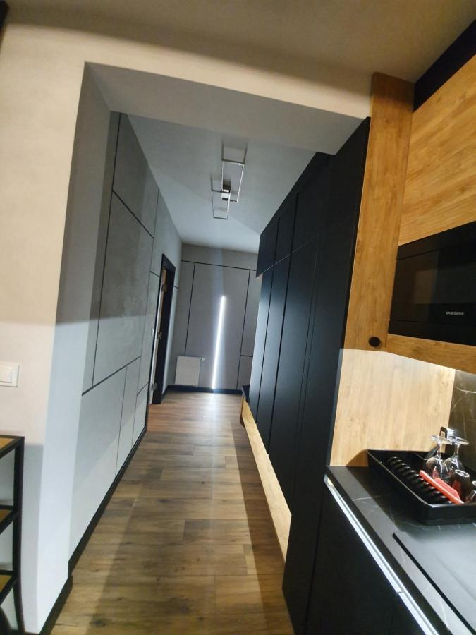 Apartament Skarbowa 1 A Silver And Gold Leszno  Bagian luar foto